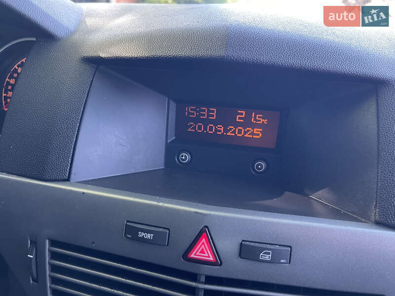 Хэтчбек Opel Astra 2005 в Киеве фото 20 Хэтчбек Opel Astra 2005 в Киеве