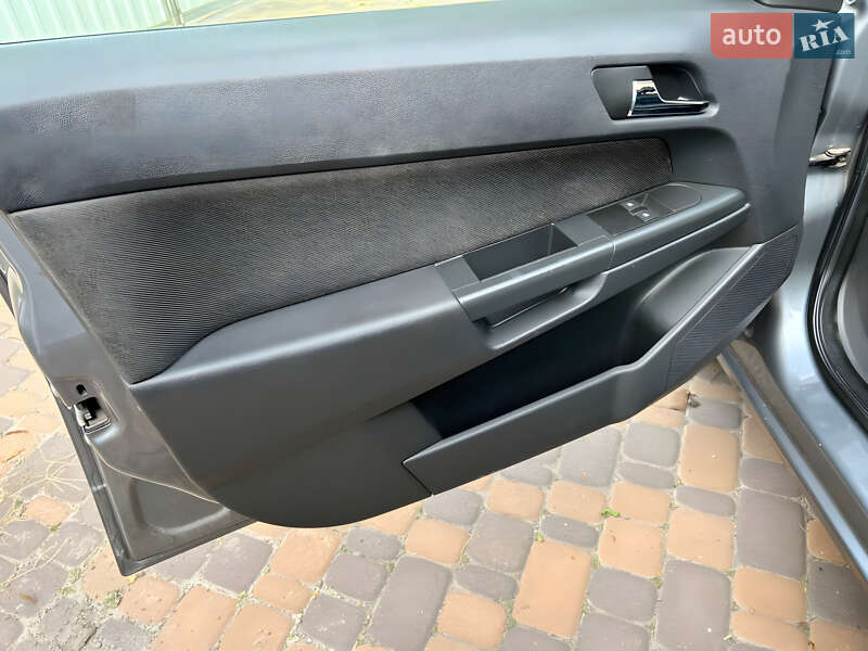 Универсал Opel Astra 2005 в Киеве