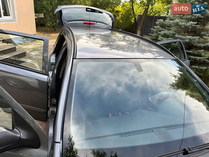 Универсал Opel Astra 2005 в Киеве