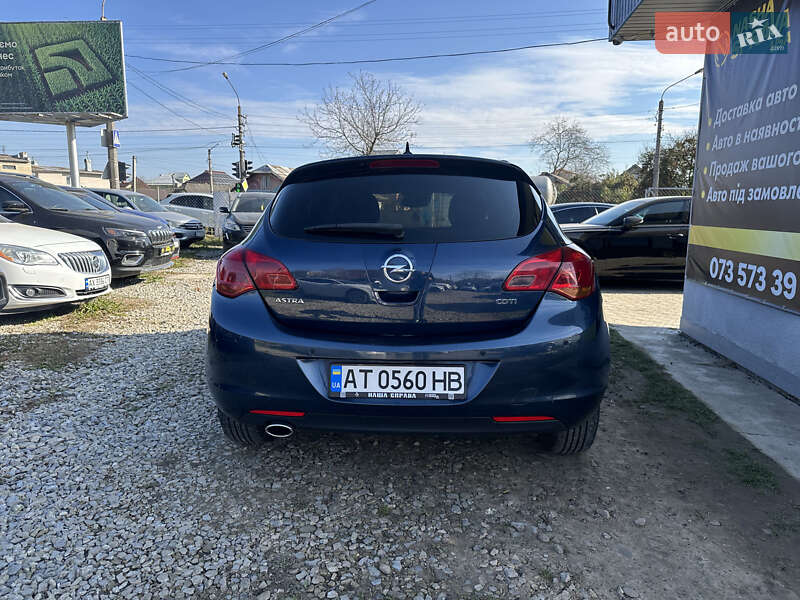 Хэтчбек Opel Astra 2010 в Ивано-Франковске