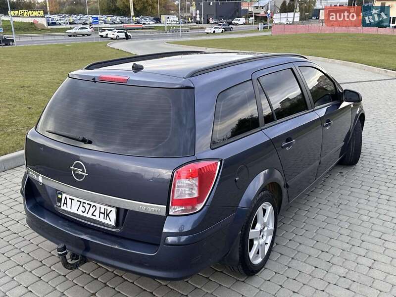 Універсал Opel Astra 2008 в Львові
