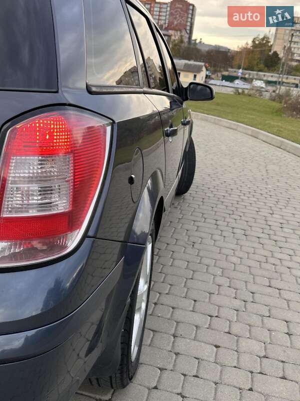 Універсал Opel Astra 2008 в Львові