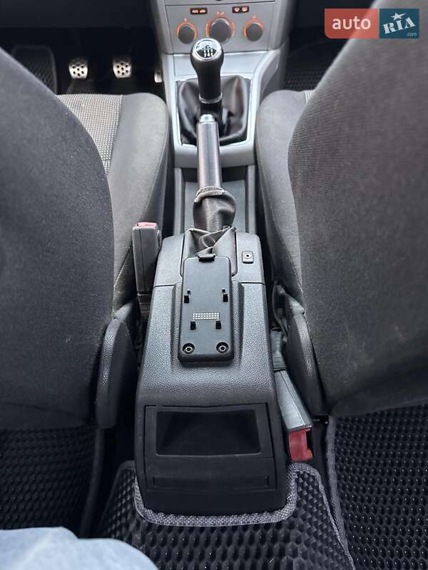 Універсал Opel Astra 2008 в Львові