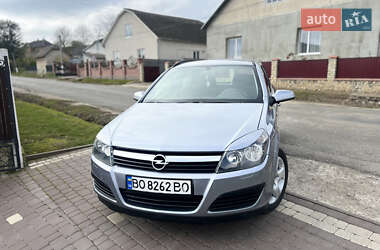 Універсал Opel Astra 2006 в Тернополі