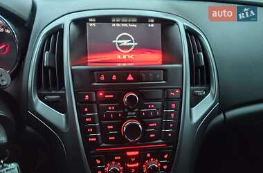 Універсал Opel Astra 2014 в 