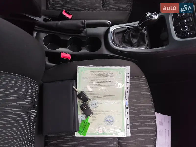 Универсал Opel Astra 2014 в Звягеле документ 2 фото Универсал Opel Astra 2014 в Звягеле документ