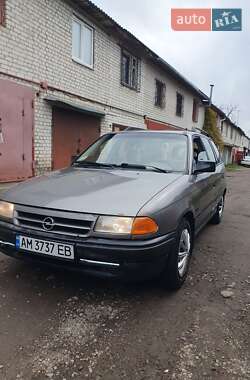 Універсал Opel Astra 1993 в Житомирі