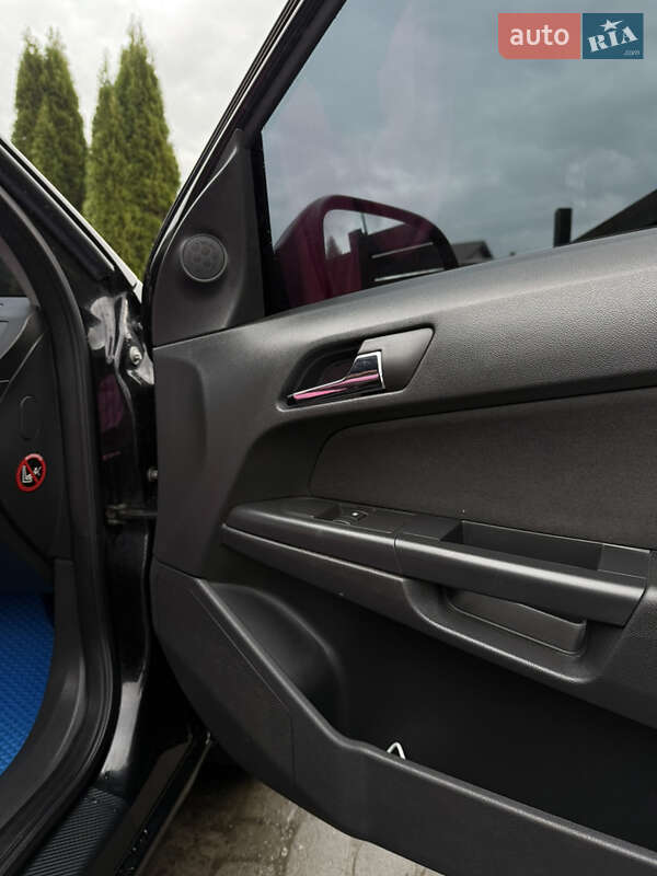 Универсал Opel Astra 2010 в Ивано-Франковске