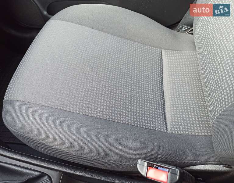 Седан Opel Astra 2007 в Кременчуці