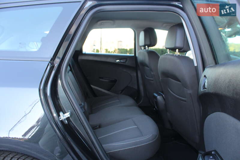 Універсал Opel Astra 2015 в Трускавці фото 88 Універсал Opel Astra 2015 в Трускавці