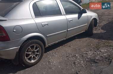 Хэтчбек Opel Astra 2003 в Кривом Роге