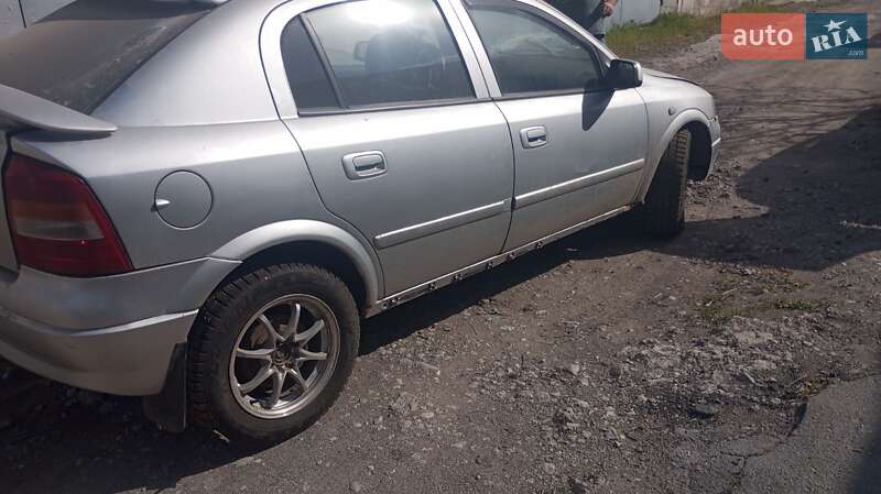 Хетчбек Opel Astra 2003 в Кривому Розі фото Хетчбек Opel Astra 2003 в Кривому Розі