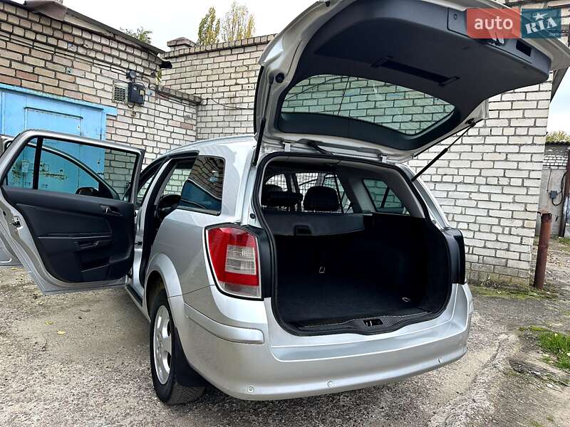 Универсал Opel Astra 2009 в Николаеве