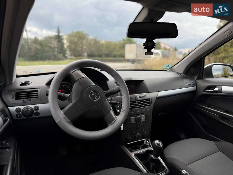 Универсал Opel Astra 2005 в Тернополе фото 38 Универсал Opel Astra 2005 в Тернополе