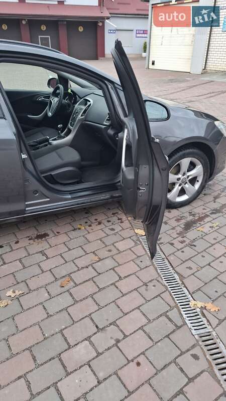 Універсал Opel Astra 2011 в Бердичеві фото 11 Універсал Opel Astra 2011 в Бердичеві