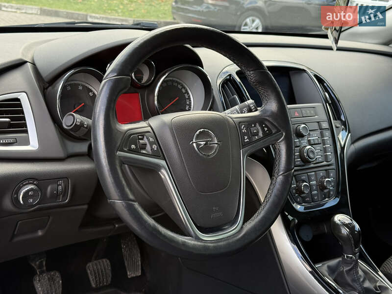 Универсал Opel Astra 2016 в Тернополе