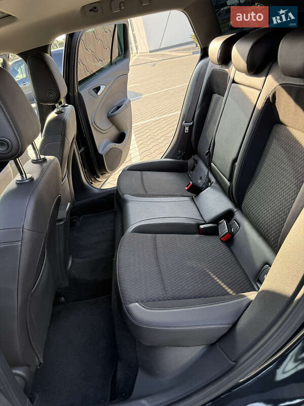 Універсал Opel Astra 2016 в Луцьку