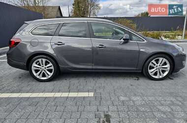 Универсал Opel Astra 2010 в 