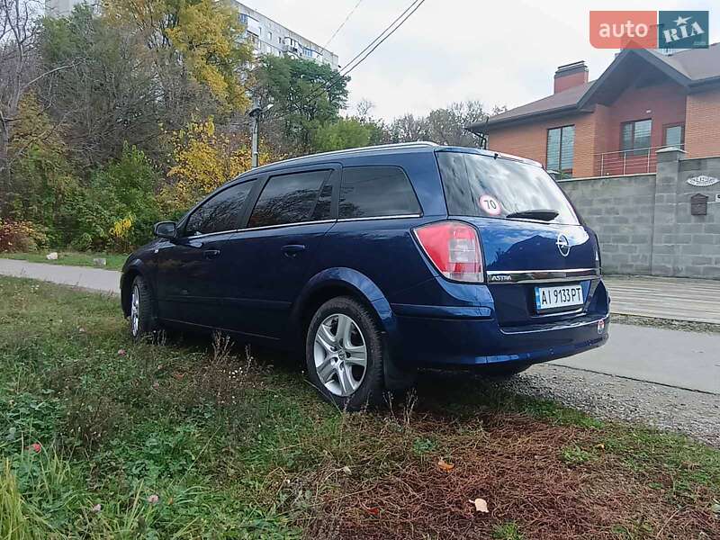 Универсал Opel Astra 2008 в Белой Церкви