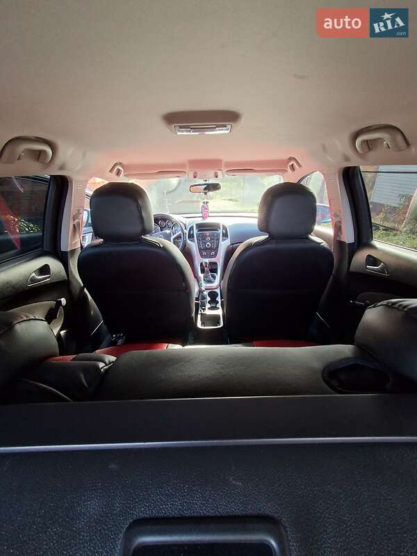 Универсал Opel Astra 2011 в Коростене фото 4 Универсал Opel Astra 2011 в Коростене