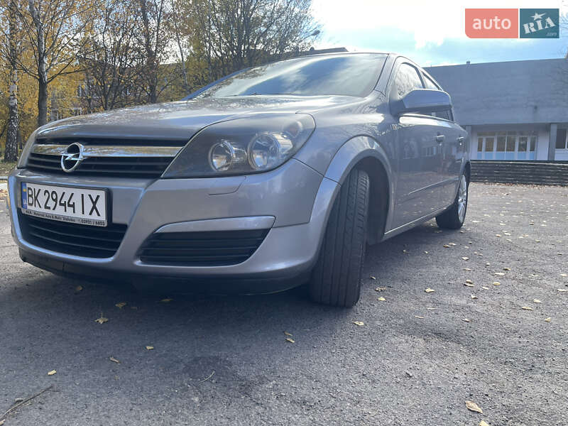 Хетчбек Opel Astra 2004 в Рівному фото 5 Хетчбек Opel Astra 2004 в Рівному