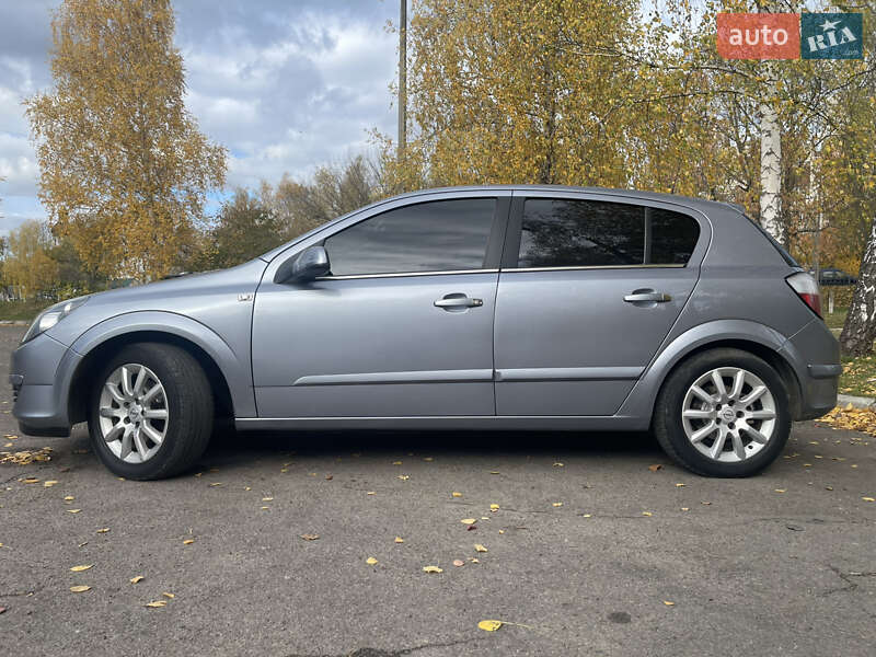 Хетчбек Opel Astra 2004 в Рівному фото 3 Хетчбек Opel Astra 2004 в Рівному