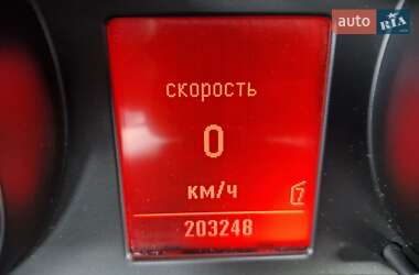 Универсал Opel Astra 2010 в 