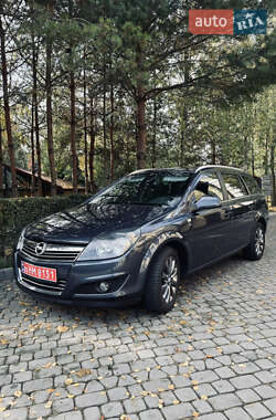 Универсал Opel Astra 2010 в Луцке Универсал Opel Astra 2010 в Луцке