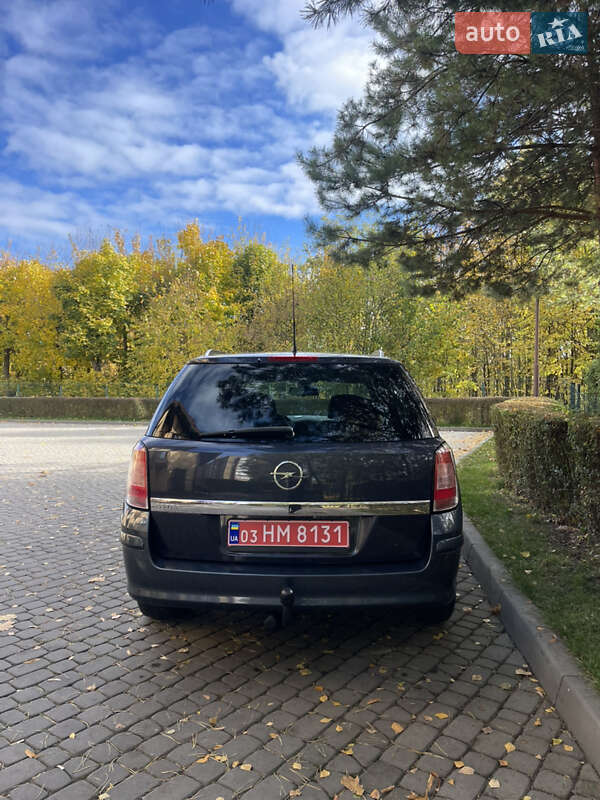 Универсал Opel Astra 2010 в Луцке фото 8 Универсал Opel Astra 2010 в Луцке