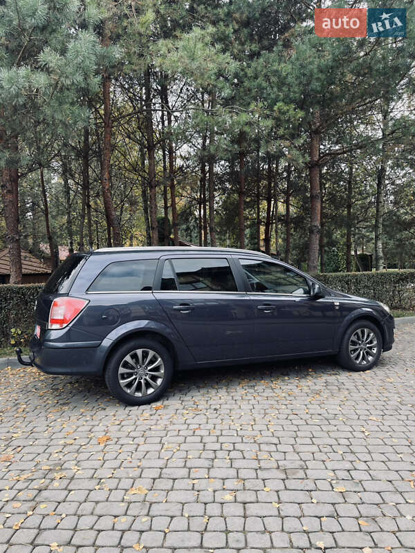 Универсал Opel Astra 2010 в Луцке фото 20 Универсал Opel Astra 2010 в Луцке