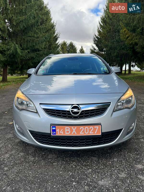 Универсал Opel Astra 2011 в Стрые фото 2 Универсал Opel Astra 2011 в Стрые