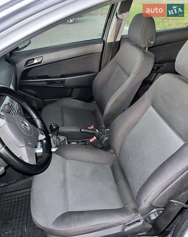 Универсал Opel Astra 2009 в Луцке фото 9 Универсал Opel Astra 2009 в Луцке