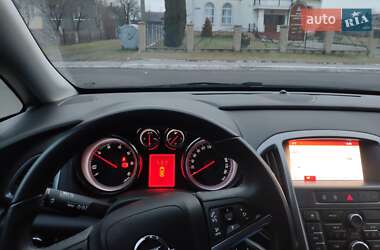 Универсал Opel Astra 2014 в 