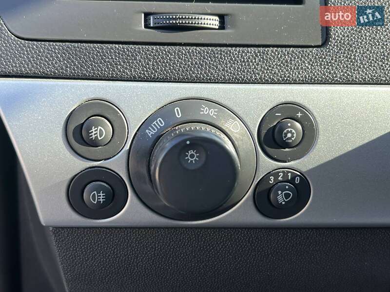 Универсал Opel Astra 2010 в Киеве фото 23 Универсал Opel Astra 2010 в Киеве