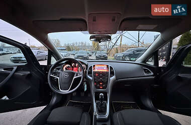 Универсал Opel Astra 2014 в 