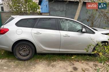 Универсал Opel Astra 2011 в Василькове
