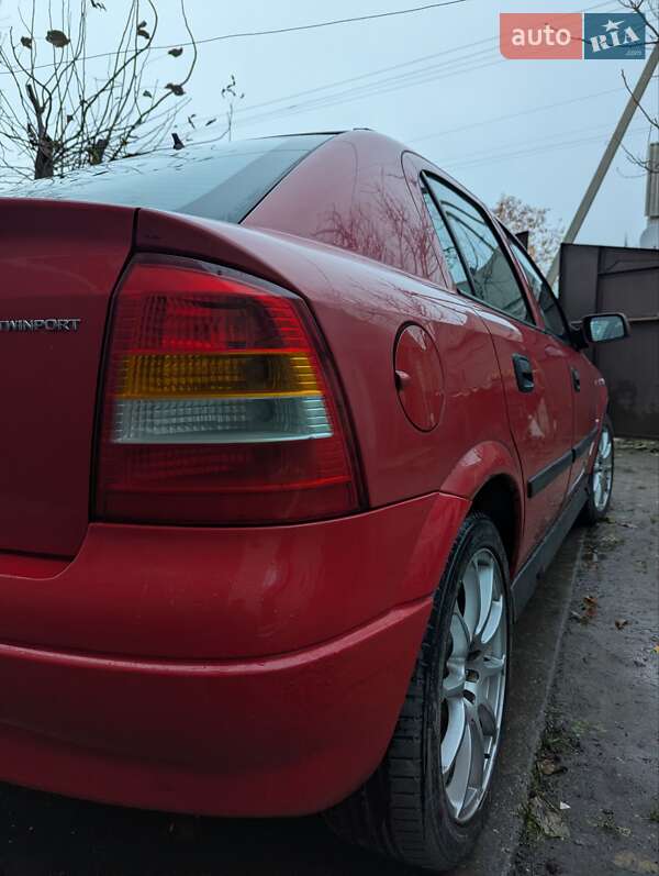 Хэтчбек Opel Astra 2006 в Харькове