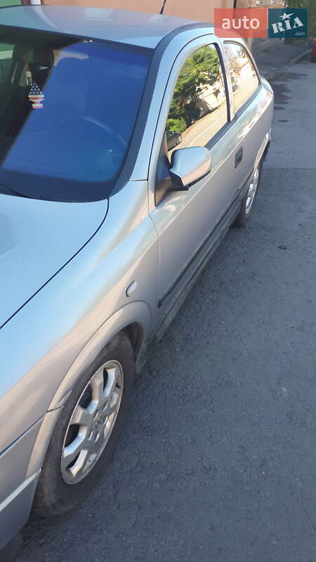 Хэтчбек Opel Astra 2001 в Ужгороде