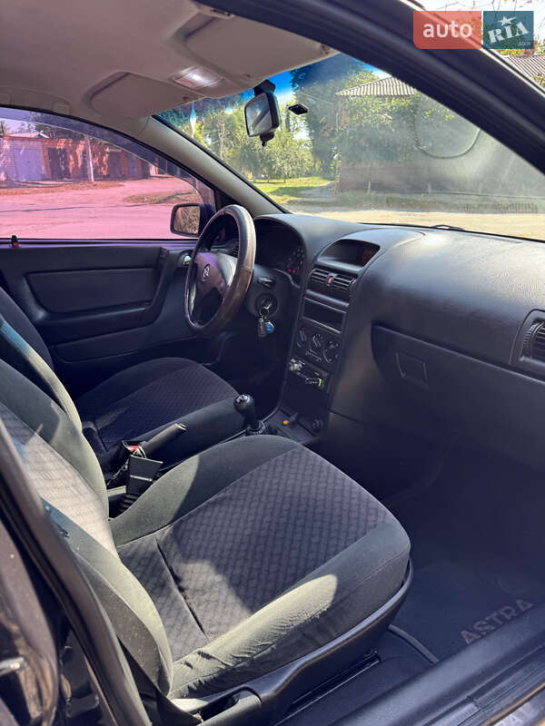 Седан Opel Astra 2007 в Краснограді фото 14 Седан Opel Astra 2007 в Краснограді