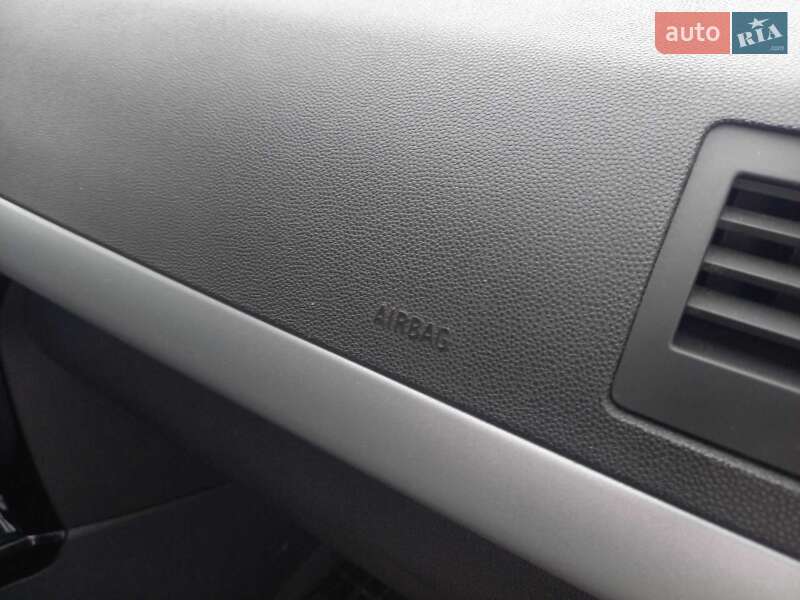 Универсал Opel Astra 2010 в Черкассах