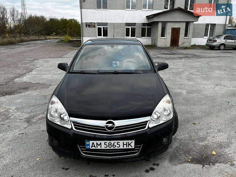 Хэтчбек Opel Astra 2008 в Звягеле фото 6 Хэтчбек Opel Astra 2008 в Звягеле