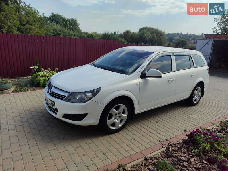 Універсал Opel Astra 2011 в Тульчині фото 2 Універсал Opel Astra 2011 в Тульчині