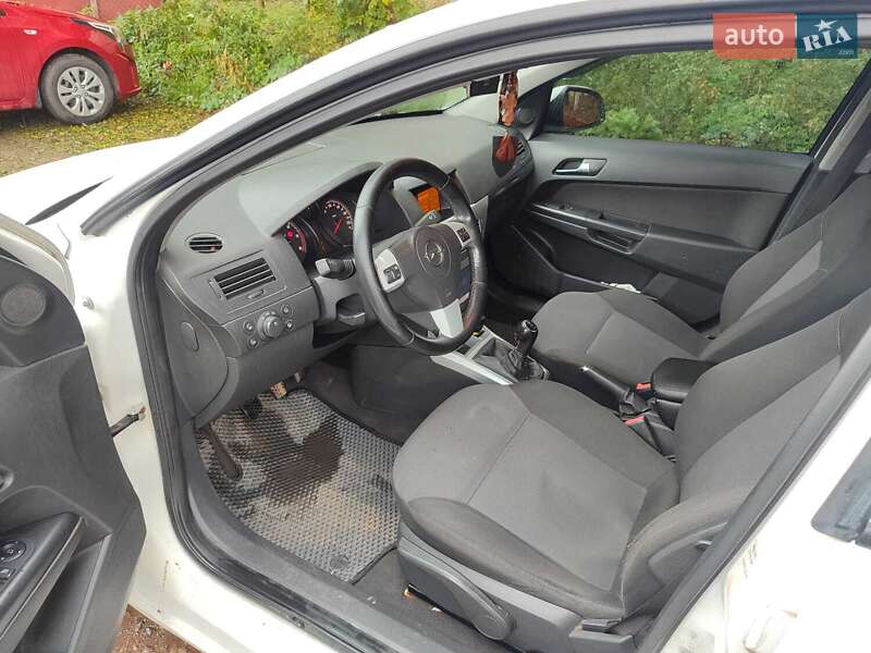 Універсал Opel Astra 2011 в Тульчині фото 19 Універсал Opel Astra 2011 в Тульчині