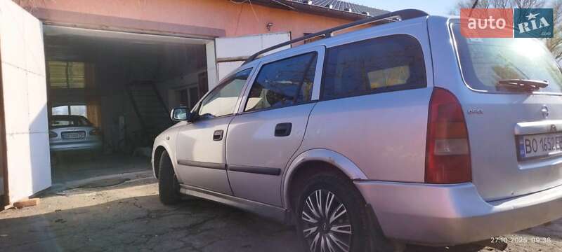 Универсал Opel Astra 2002 в Хмельницком