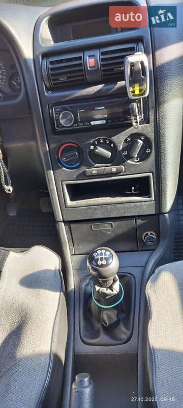 Универсал Opel Astra 2002 в Хмельницком