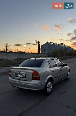 Седан Opel Astra 2008 в Житомирі
