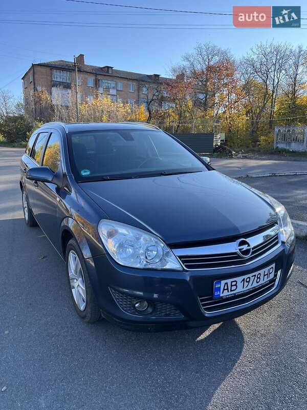 Универсал Opel Astra 2009 в Жмеринке