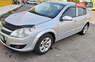 Хетчбек Opel Astra 2007 в Житомирі