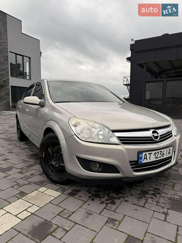 Седан Opel Astra 2007 в Перегинском фото 6 Седан Opel Astra 2007 в Перегинском