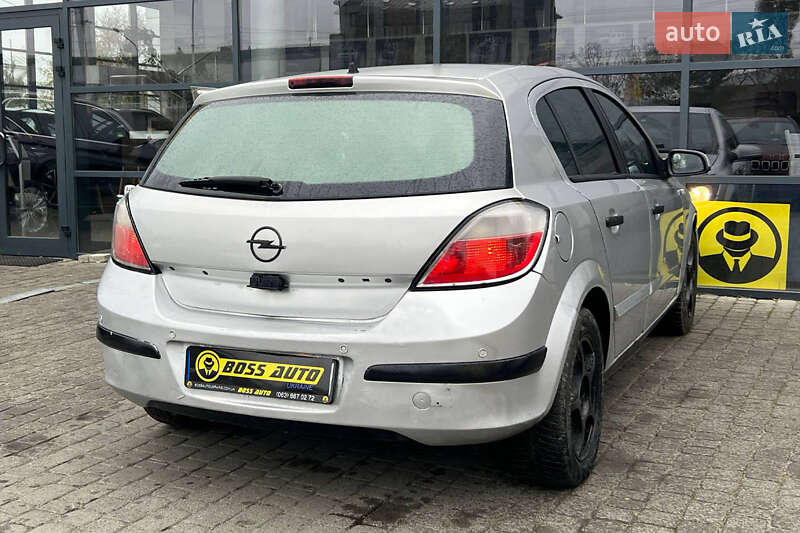 Хэтчбек Opel Astra 2005 в Ивано-Франковске